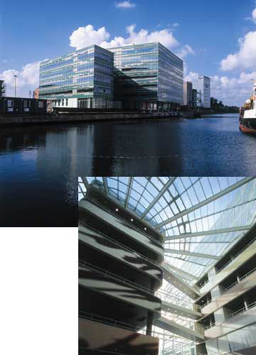 Slynget atriumhus