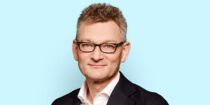 EjendomDanmark smider Peter Stenholm på porten