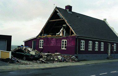 GIV HUSET ET STORMCHECK